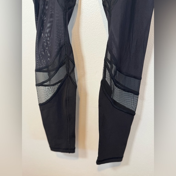 lululemon mesh leggings - Picture 6 of 10